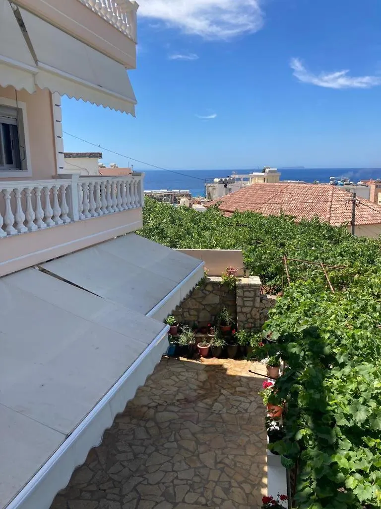Himara Apartments 0*, Himare Albanië