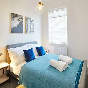 the-ruby-retreat-apartment.yorkshirehotels.net/