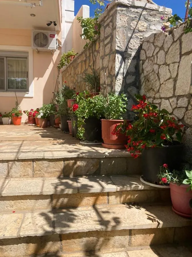 Himara Apartments 0*,  Albania