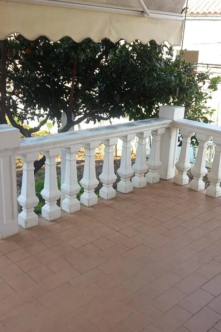 Himara Apartments 希马拉
